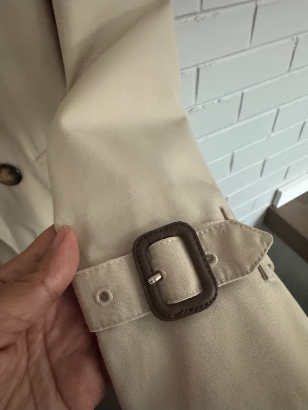 Burberry Kensington Trench Coat - Picture 12 of 15